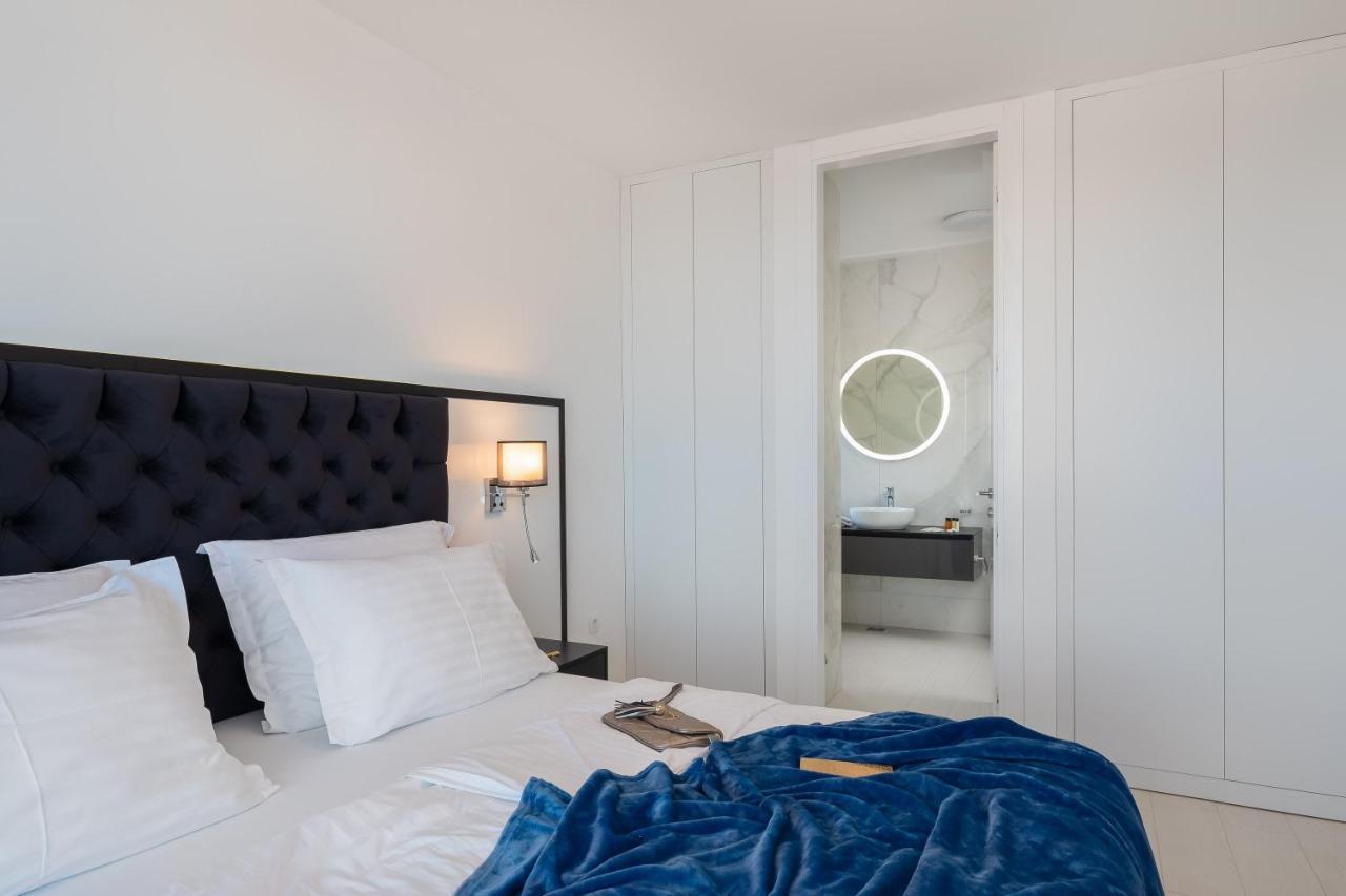 Villa Adria View With Heated Pool I 트로기르 외부 사진