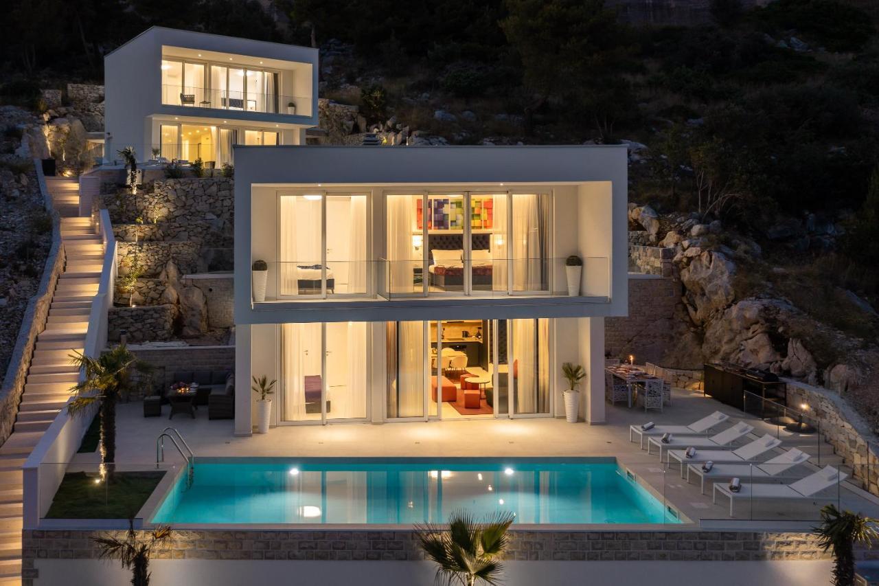 Villa Adria View With Heated Pool I 트로기르 외부 사진